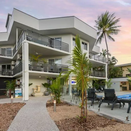 Apartment Unit 18 @ Marina Terraces Port Douglas